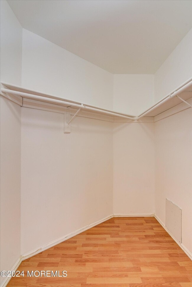 Building Photo - 43 Hummingbird Ct