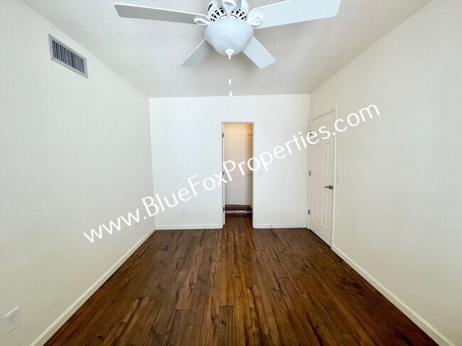 Building Photo - 2898 E Weymouth Cir