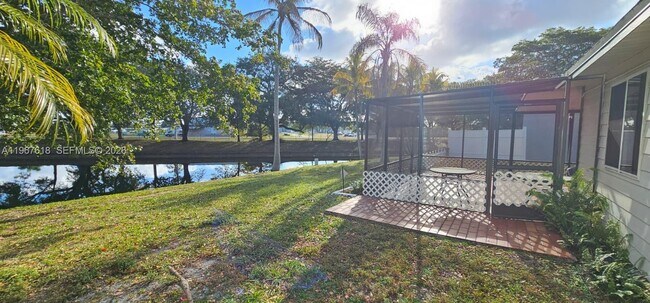 Building Photo - 1251 SW 84th Terrace