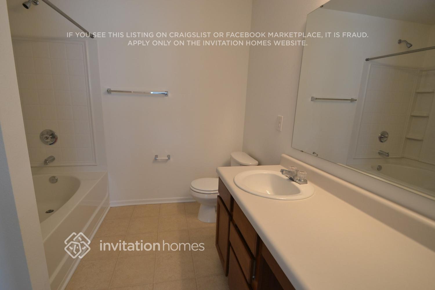 Building Photo - 726 Sinclair Dr