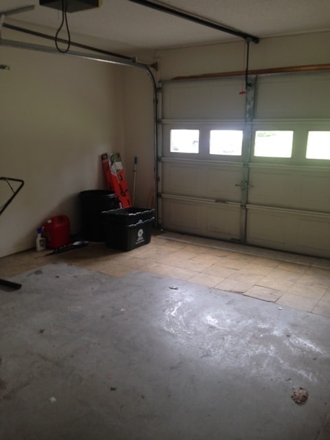 Building Photo - 213 Esquire Ct