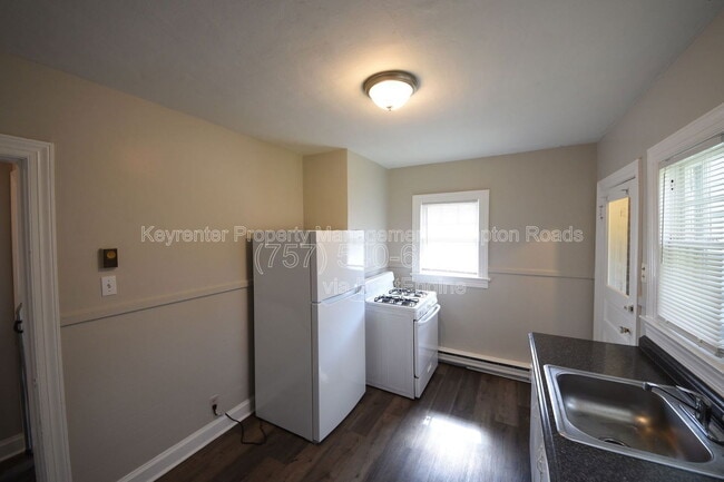 Building Photo - 101 Chesterfield Rd