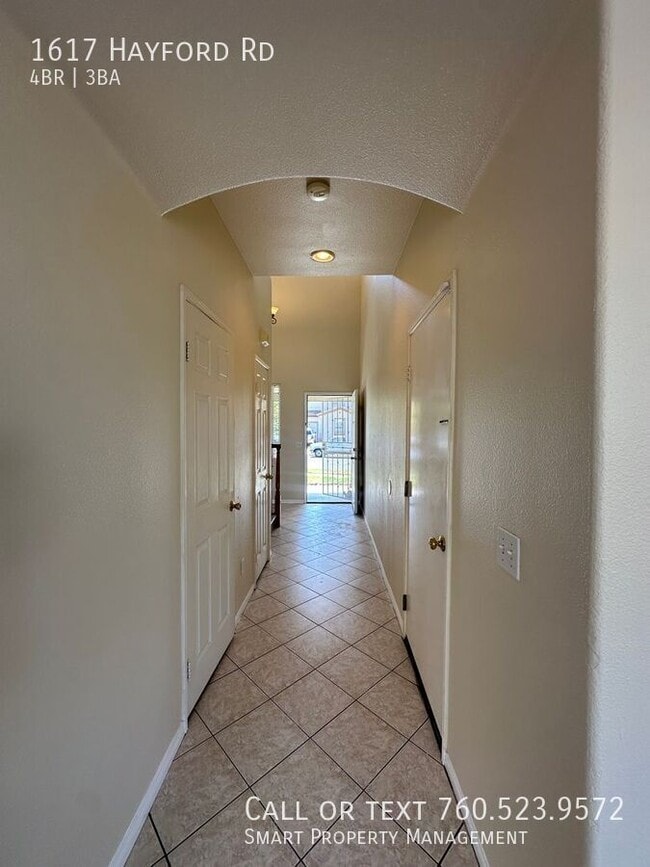 Building Photo - 1617 Hayford Rd