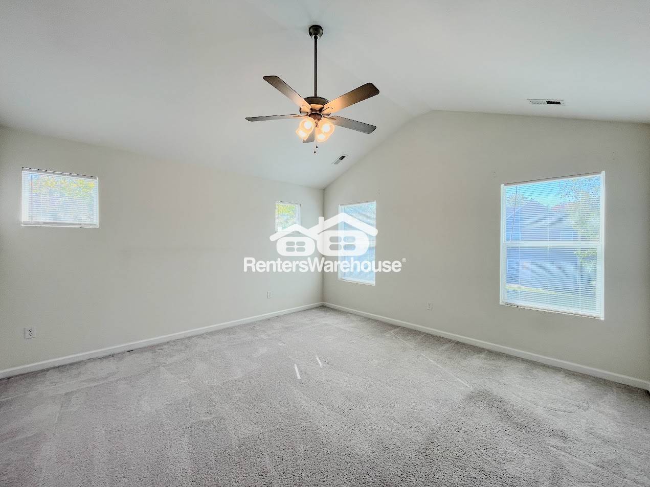 Building Photo - 553 McFarland Rd
