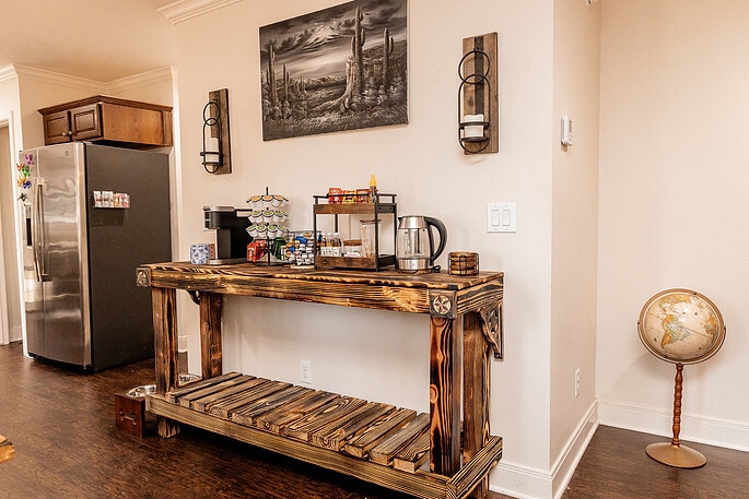 Coffee and Tea Bar - 1004 Pecan St