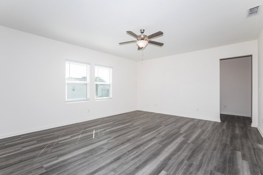 Building Photo - 132 Bentwater Wy