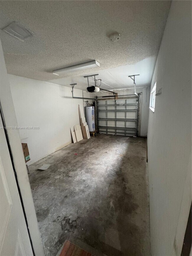 Building Photo - 834 NW 81st Way