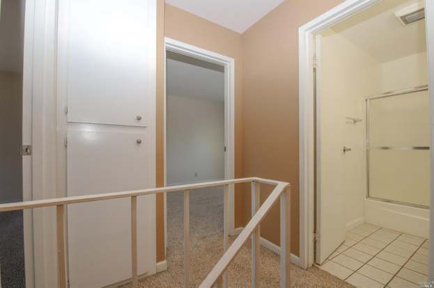 Building Photo - 62 Villa Cir