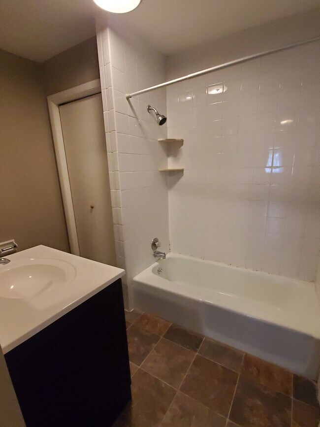 Building Photo - 4 Unit at 3010-3016 85th Street