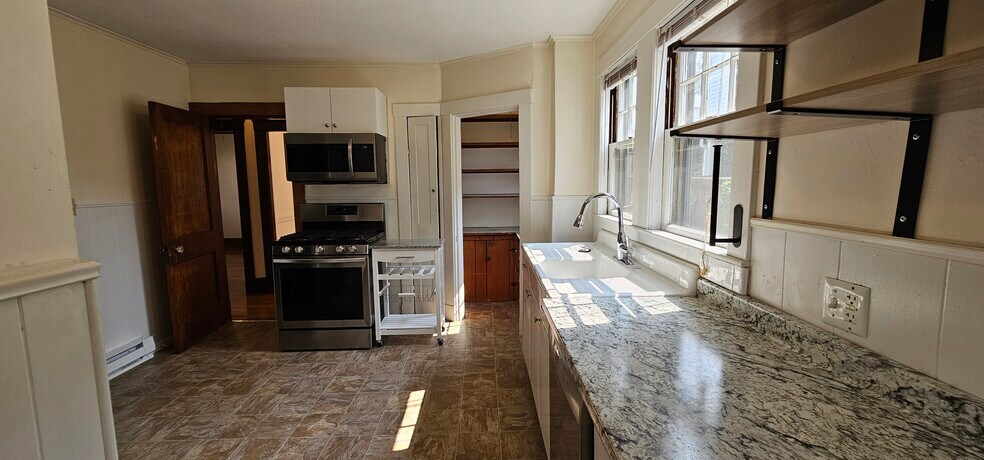 Primary Photo - 28 Rawson Rd