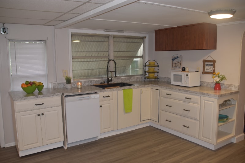 Building Photo - 37913 7th Ave