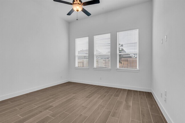 Building Photo - 12846 Meadow Wind Wy