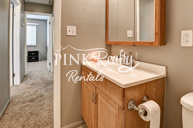 Building Photo - Cozy 3-Bedroom Home in Sunrise Ridge!