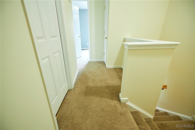 Building Photo - 444 Kingscote Ln