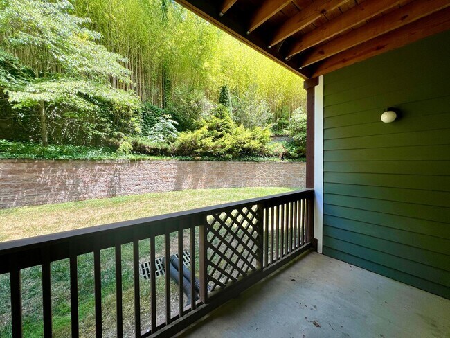 Building Photo - 3-Bed, 2-Bath Condo with Garage! One month...