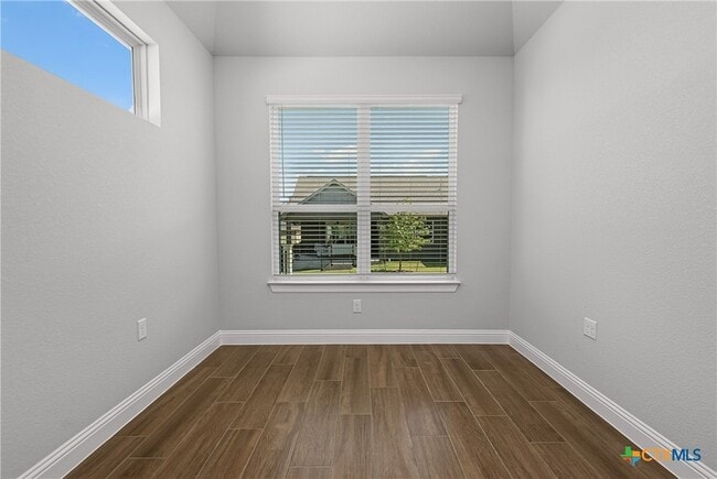 Building Photo - 1447 Dancing Oak Ln