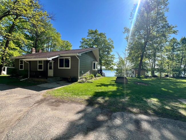 Primary Photo - Short Term Lake Rental