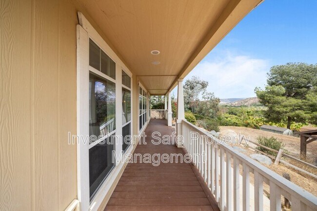 Building Photo - 2921 Sunset Hills