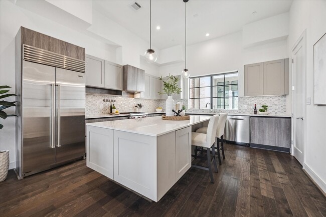 Building Photo - 5824 Winsome Ln