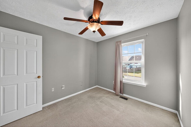 Building Photo - 6010 Sirenia Pl