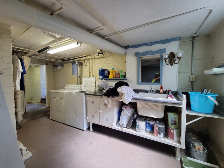 Laundry provided in basement - 521 N Cherry St
