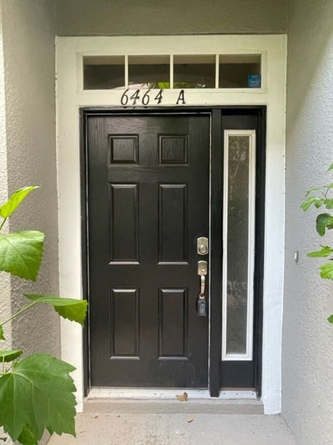 Building Photo - 6464 S Goldenrod Rd