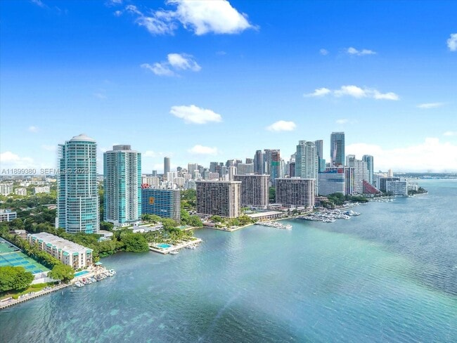 Building Photo - 2127 Brickell Ave