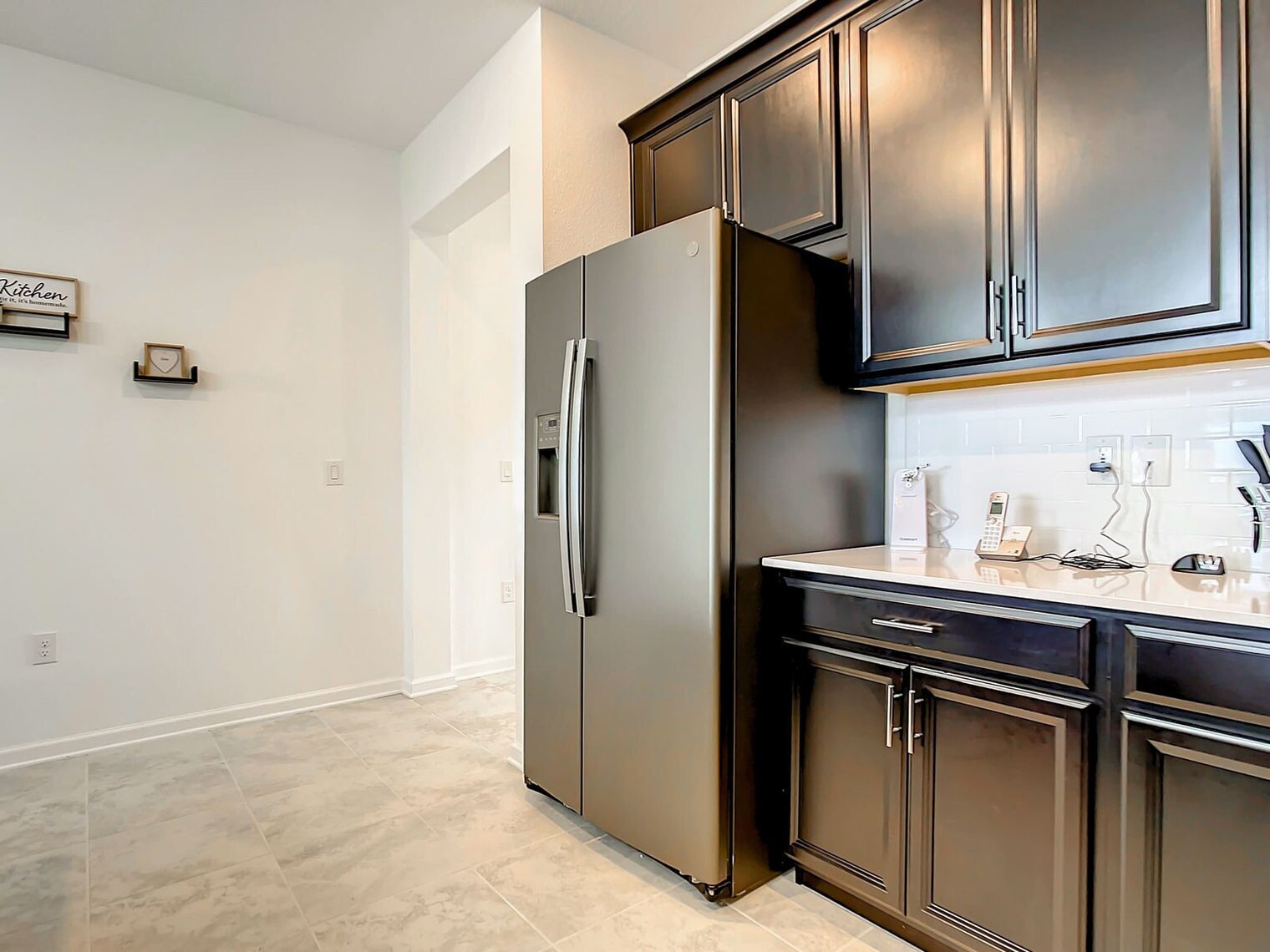 Building Photo - 1003 Splash Shot Pl