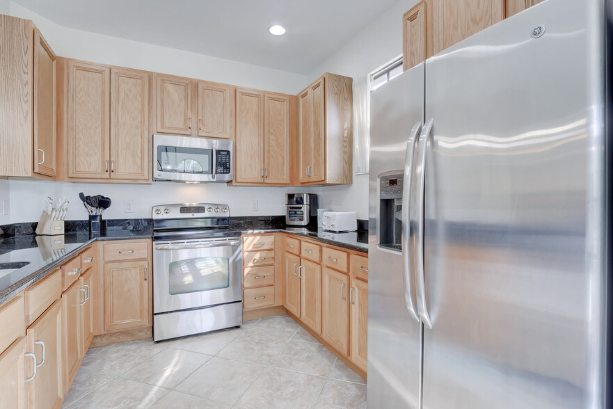 Building Photo - 8791 Melosia St