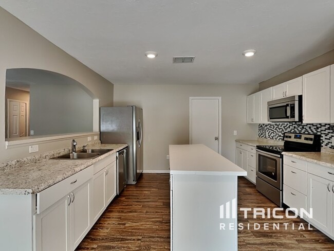 Building Photo - 3013 Whispering Trails Dr