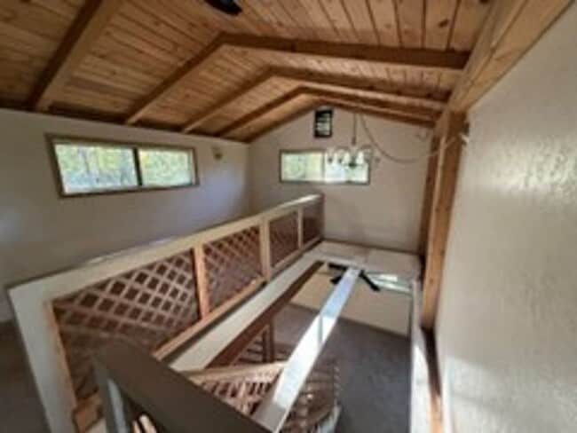 Building Photo - 3BED2BATH - NEWLY REMODELED WITH 3,000+ sq. ft. SHOP GARAGE, LARGE YARD, WASHER/DRYER HOOKUPS