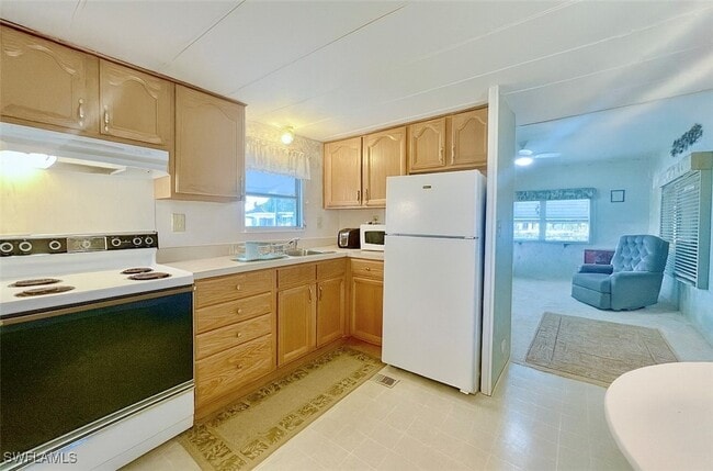 Building Photo - 112 Cape Sable Dr