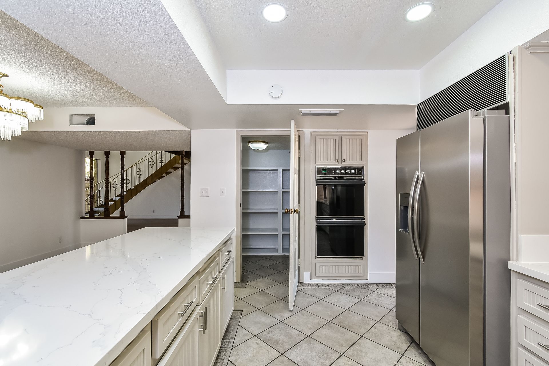 Building Photo - 2413 Plaza Del Grande
