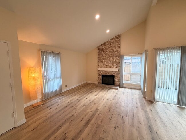 Building Photo - Remodeled 3 Bedroom Cerritos House For Rent with Central AC!