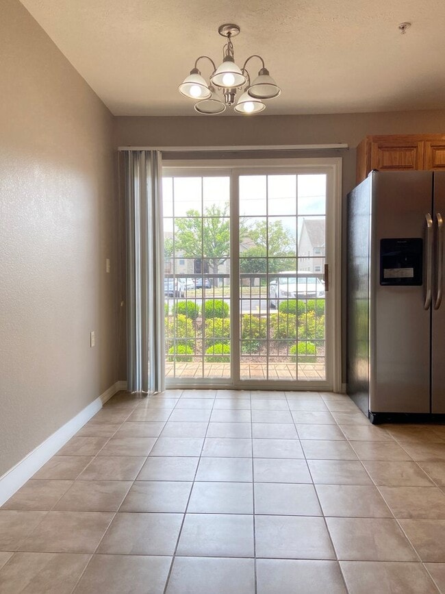 Building Photo - Condominium in FoxPointe