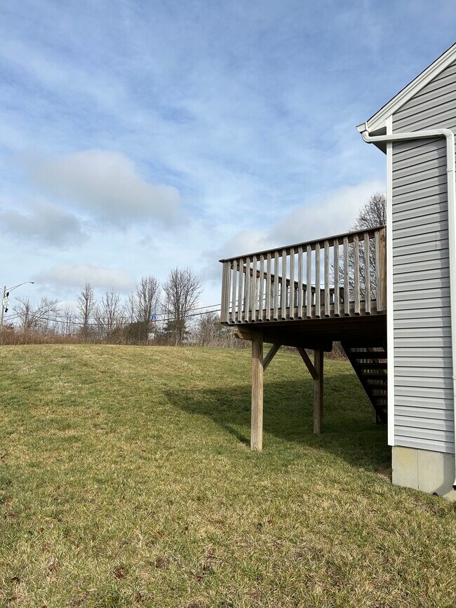 Building Photo - 9834 Codyview Dr