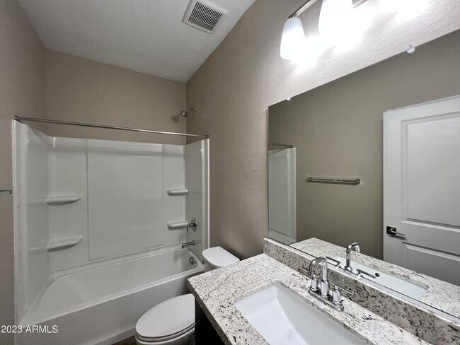 Building Photo - 2055 E Brooklyn Dr