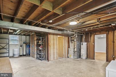 Building Photo - 102 Roosevelt Rd