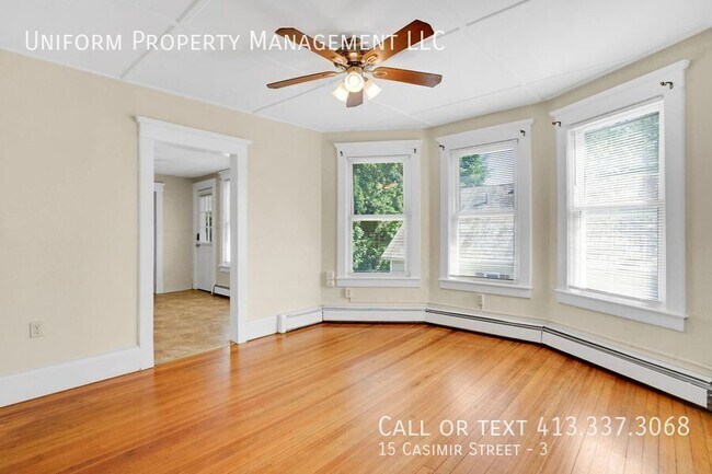 Building Photo - 15 Casimir St