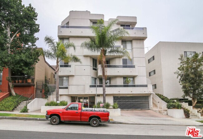 Building Photo - 811 S Lucerne Blvd