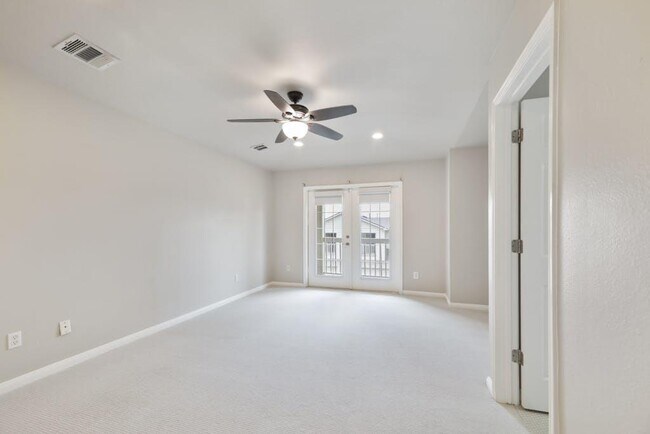 Building Photo - 7500 Shadowridge Run