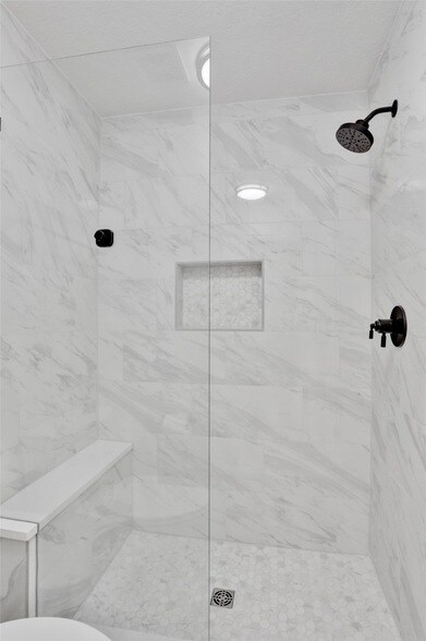 Building Photo - 1617 Sweetbay Dr