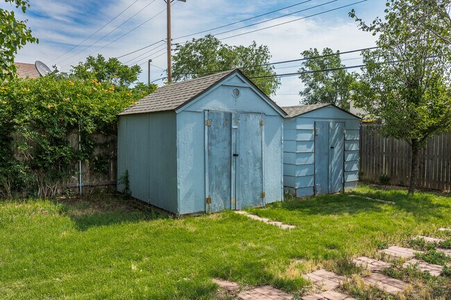 Building Photo - 5119 Oregon Trl