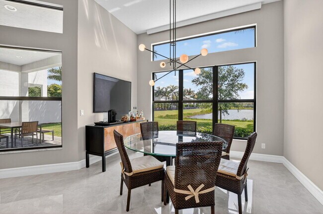 Building Photo - 17358 Santaluce Mnr