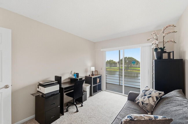 Building Photo - 368 Mansfield Dr