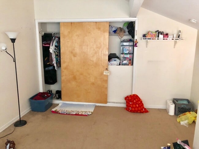 Building Photo - 450 7th St