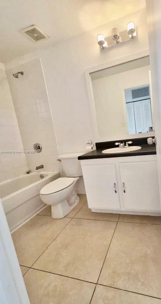 Building Photo - 2184 NE 167th St