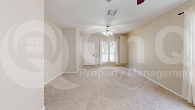 Building Photo - 10301 Waterbury Dr