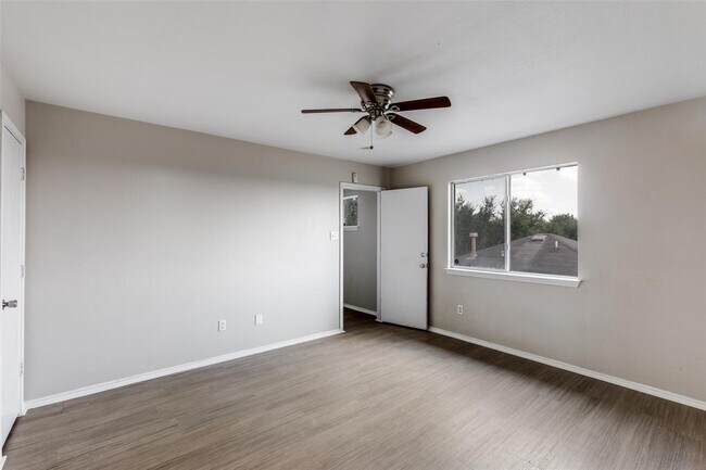 Building Photo - 11812 Lima Dr