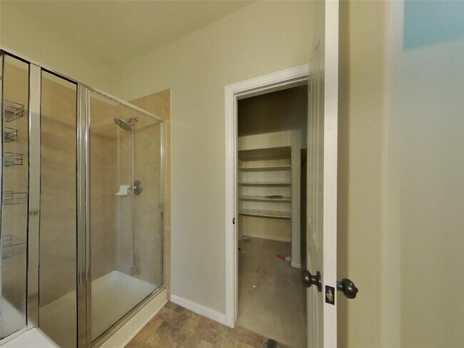 Building Photo - 28906 Hidden Cove Dr